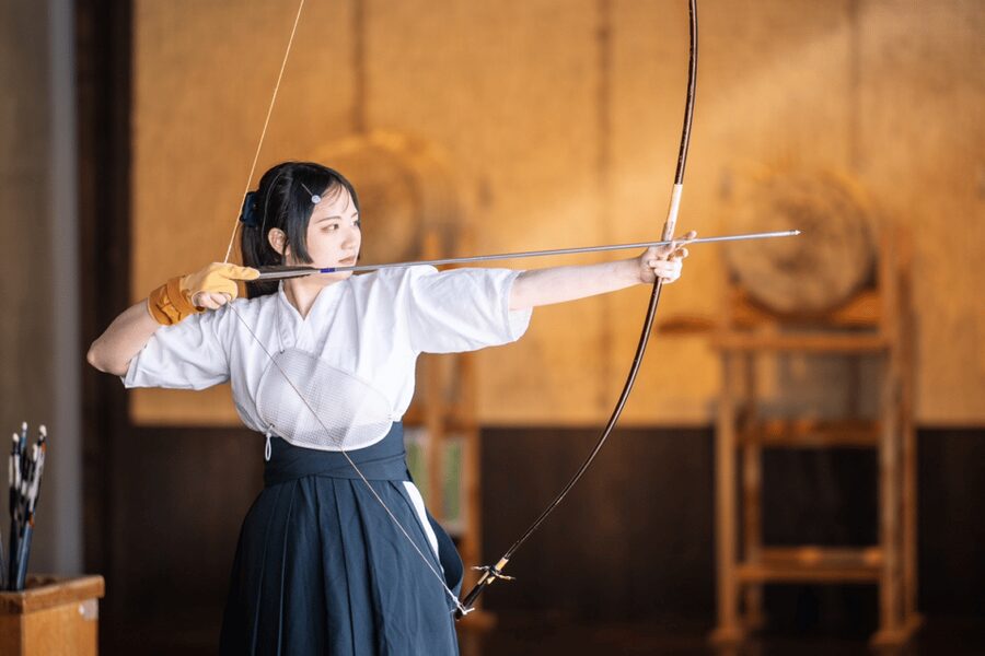 Tokyo: Japanese Archery (Kyudo) Experience - Entering an Official Tokyo Kyudo Hall