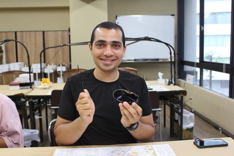 Tokyo: Kintsugi Art Repair Workshop - The first choices: selecting a piece and preparing the repair