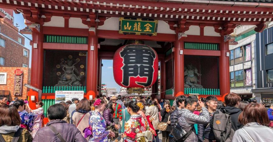 Tokyo: Morning Sightseeing Bus Tour - Meiji Shrine: A Quiet Start Among the Trees