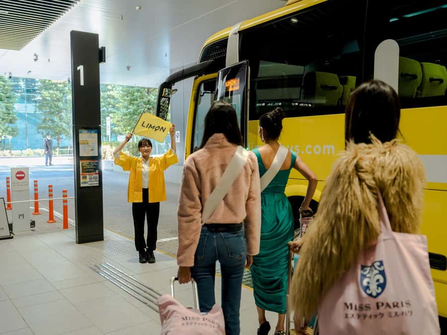 Tokyo: Mt. Fuji 5th Station, Kawaguchiko Tour w/ Cable Car - How the guide affects the day