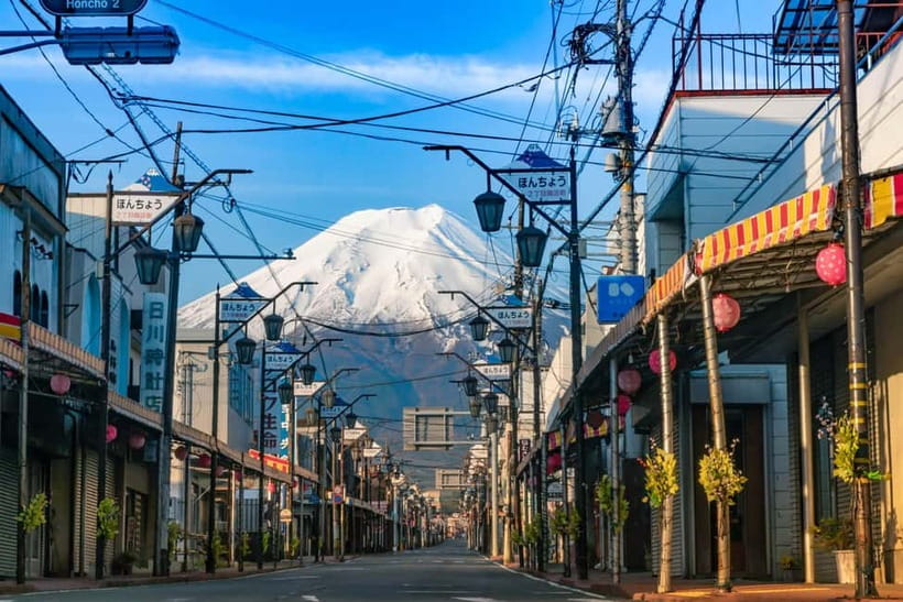 Tokyo: Mt. Fuji, Arakurayama Sengen Park, Oshino Hakkai Tour - Saiko Iyashi-no-Sato Nenba and old rural Japan