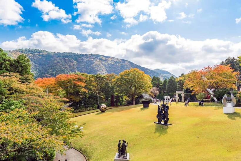 Tokyo: Mt. Fuji, Owakudani, Hakone Shrine, & Open-Air Museum - What the vehicle and guide add