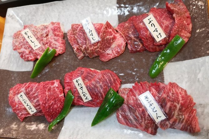 Tokyo Night Foodie Tour in Shinjuku - Seasonal Sushi, Wagyu Beef - What the guide adds to the evening