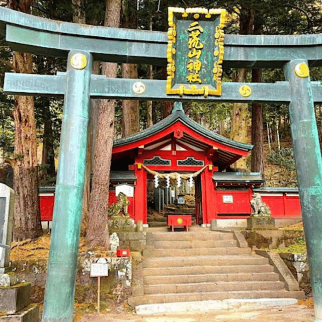 Tokyo → Nikko:Private Customizable Day Trip (English Driver) - Shinkyo Bridge and the first look at Nikko