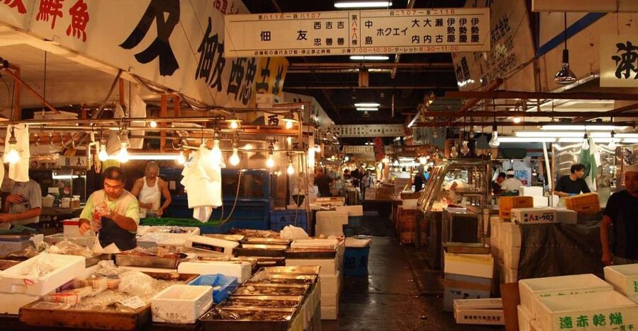 Tokyo: Off the Beaten Path Private Guided Tour - Shibamata: old shops and simple Japanese snacks