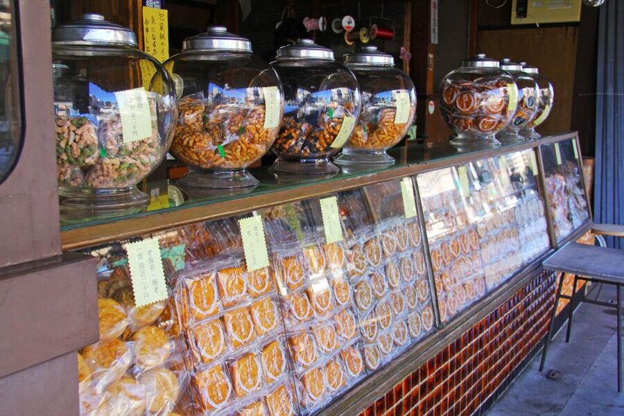 Tokyo: Off the Beaten Path Private Guided Tour - What the guide’s personality can add