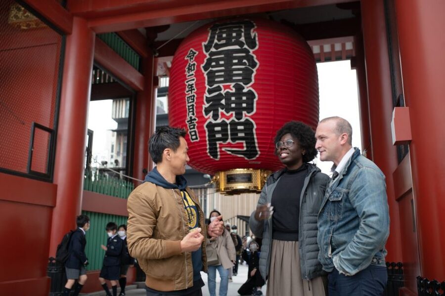 Tokyo: Private Custom Insider Tour with a Local Host - What past host styles tell you