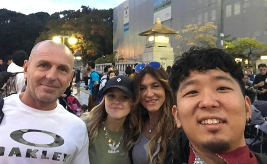 Tokyo: Private Custom Walking Tour with Local Guide - Asakusa and Senso-ji: the best traditional starting point