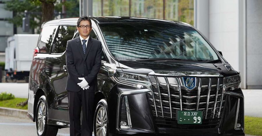Tokyo: Private Customizable Tour with Transfer - Why a private vehicle can beat Tokyo trains for some days