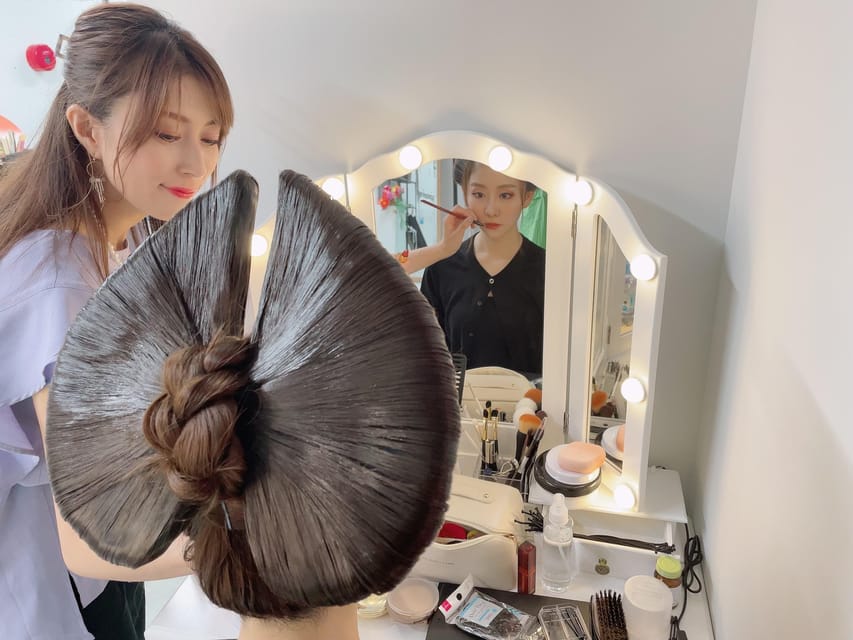 Tokyo: Private Makeover Photography Studio in Luxury Kimono - Is $227 good value for one person?