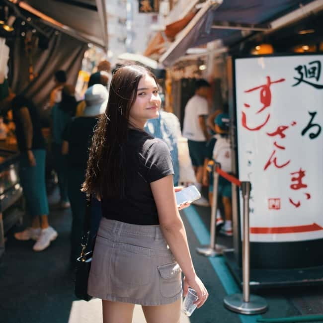 Tokyo: Private photo shoot - Choosing between Shinjuku, Akihabara, and Shinbashi