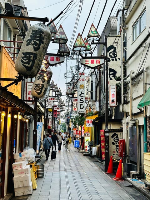 Tokyo: Private Tailored Tour with a Local Guide - Yanaka and the old shitamachi mood