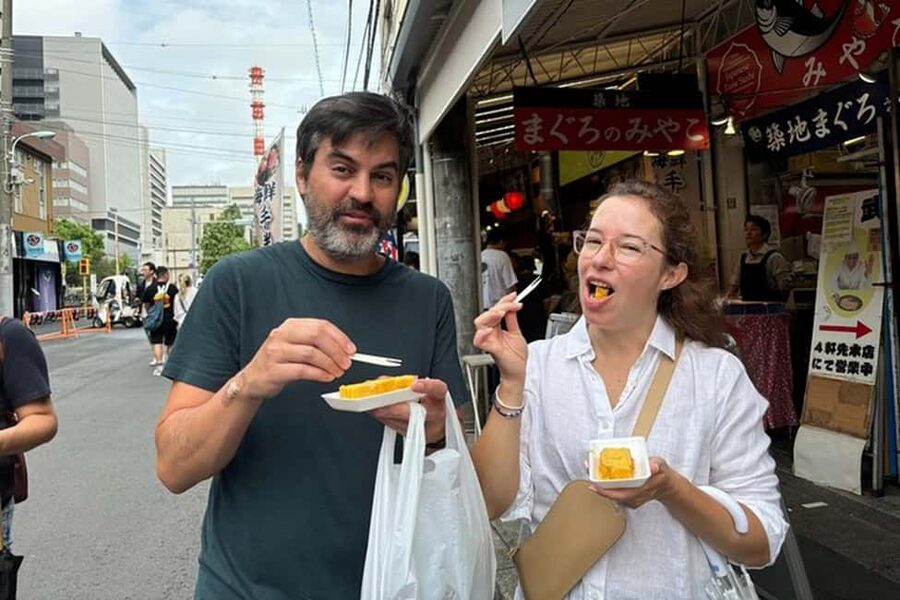 Tokyo: Private Tsukiji Fish Market Tour with 3 food stops - Thirty minutes inside Tsukiji Hongan-ji