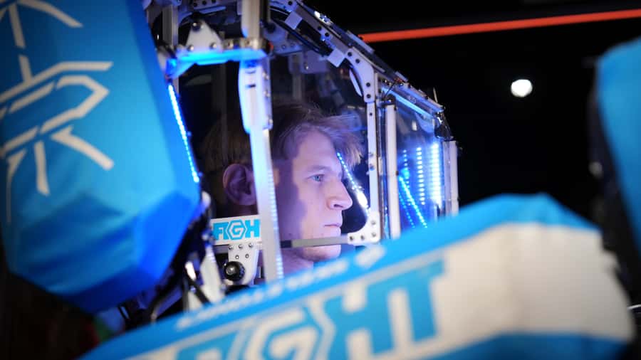 Tokyo: 'Red Tokyo Tower' Digital Amusement Park Ticket - The 5th floor: racing simulators and mind sports