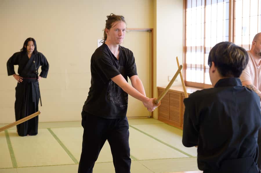 Tokyo: Samurai Adventure! Authentic Sword Experience - Grip, stance, and the first wooden-sword drills