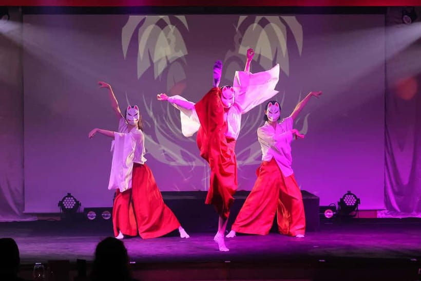 Tokyo: Samurai Entertainment Night Show in Kanda Shrine - Swordplay, dance, and modern stage effects
