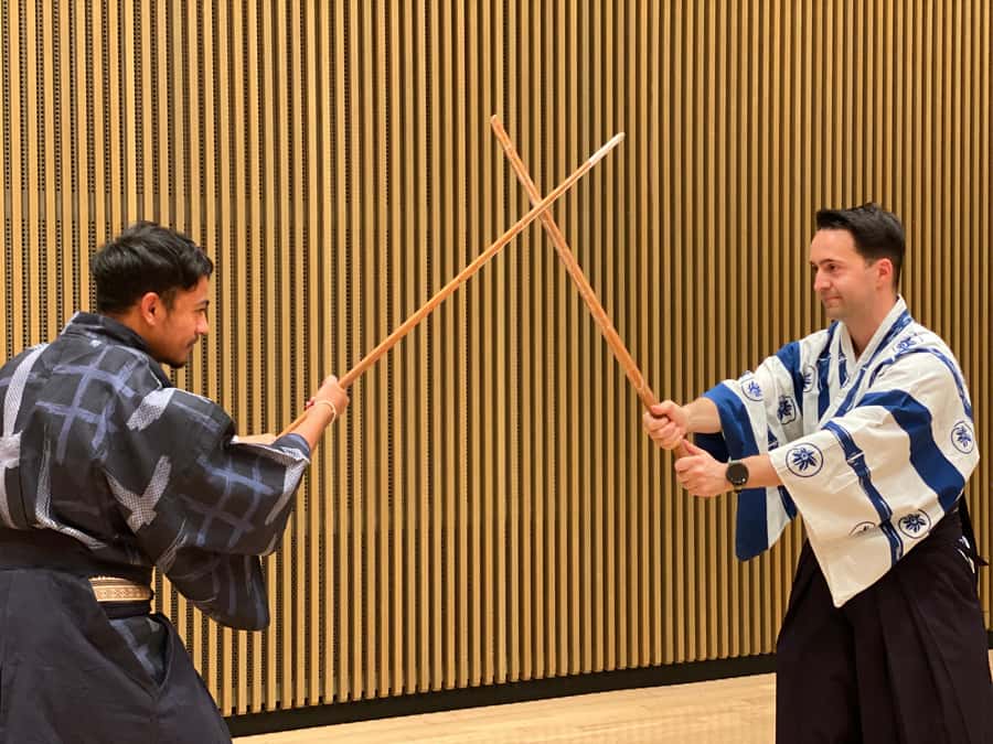 Tokyo: Samurai Experience with a real sword - Meeting the staff and getting into kimono and hakama