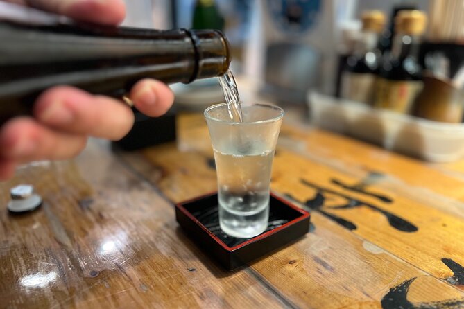 Tokyo: Shinjuku Food Tour (13 Dishes at 4 Local Eateries) - Walking, group size, and practical comfort