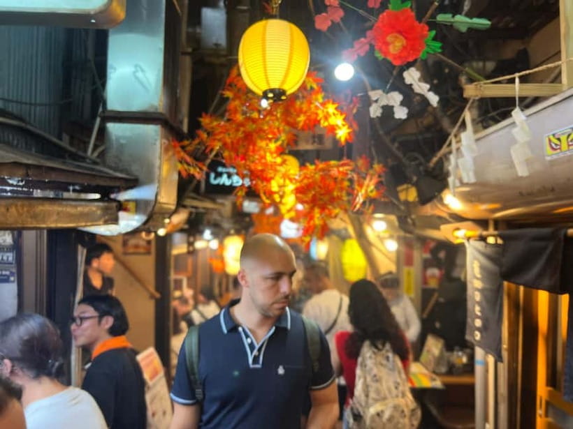 Tokyo: Shinjuku Food Tour (15 Dishes and 4 Eateries) - Why this is a smart first evening in Shinjuku