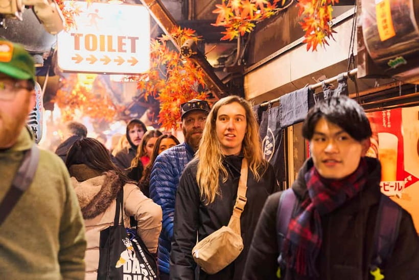 Tokyo: Shinjuku Nightlife & Secret Backstreets Walking Tour - Kabukicho and the district’s changing identity