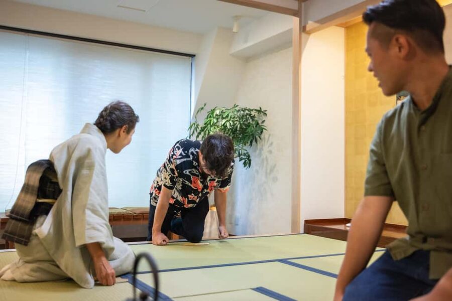 Tokyo: Tea Ceremony Experience in Asakusa - A small group makes the lesson more personal