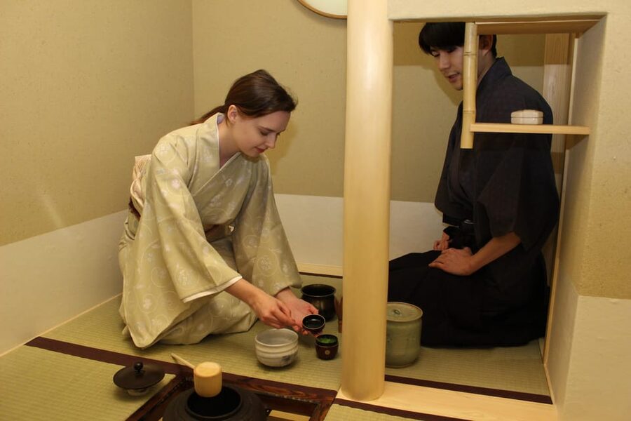 Tokyo: Tea Ceremony in Shibuya Tokyo - Watching Otemae in a formal tea room