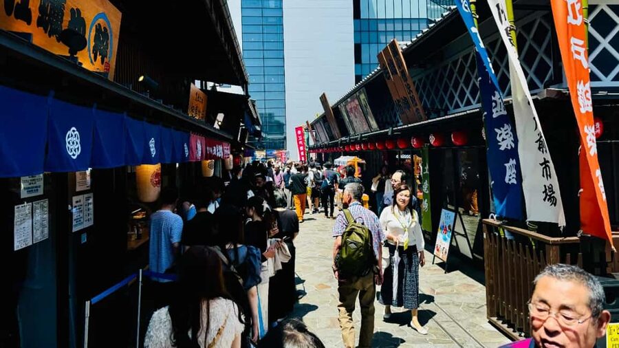 Tokyo: Toyosu Tuna Auction &Tsukiji Market Gourmet Adventure - 8:00 to 8:30 AM, Tsukiji’s small shops and food counters
