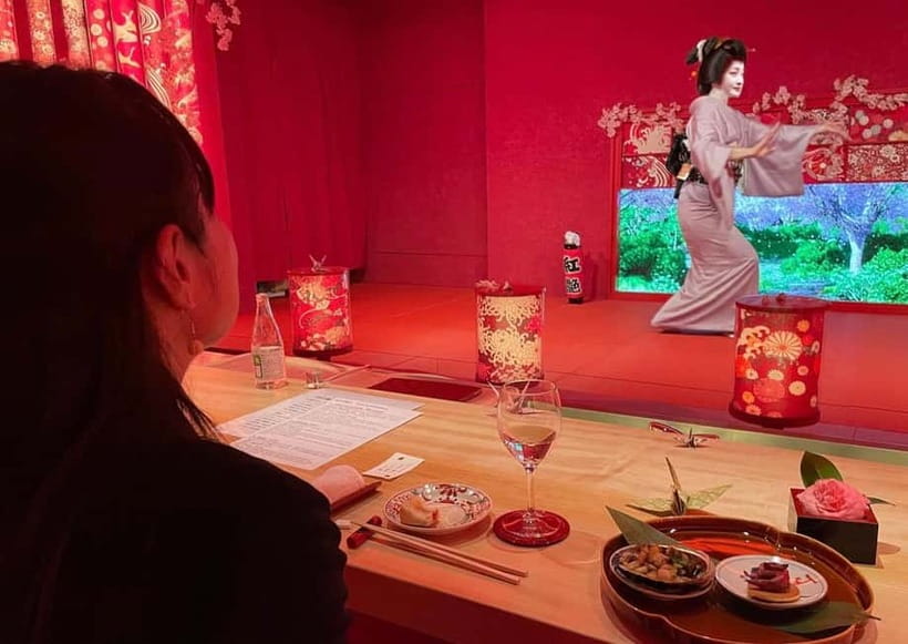 Tokyo: Traditional Geisha Experience Show & Japanese Dinner - Photos, kimono, and simple etiquette