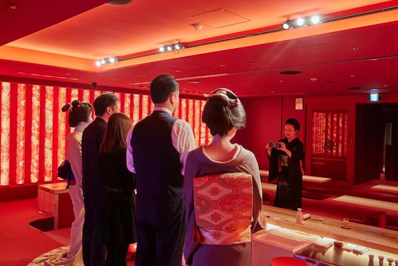 Tokyo: Traditional Geisha Experience Show & Japanese Dinner - Timing, cost, and booking details