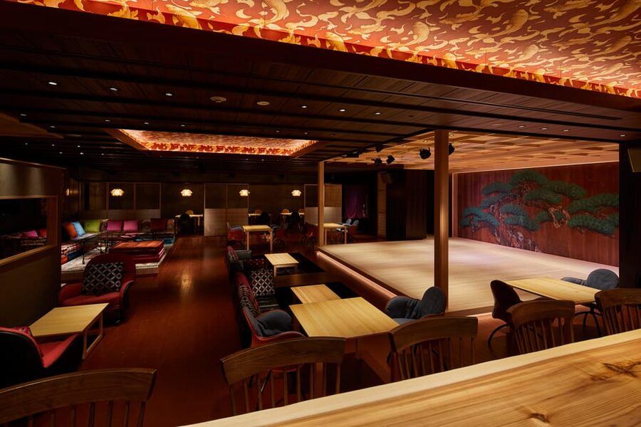 Tokyo: Traditional Japanese Performing Arts Show and Dinner - A seasonal omakase dinner, course by course