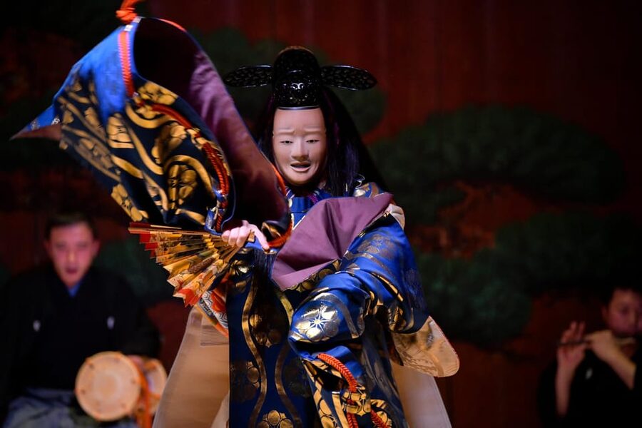Tokyo: Traditional Japanese Performing Arts Show and Dinner - How the timing shapes the evening