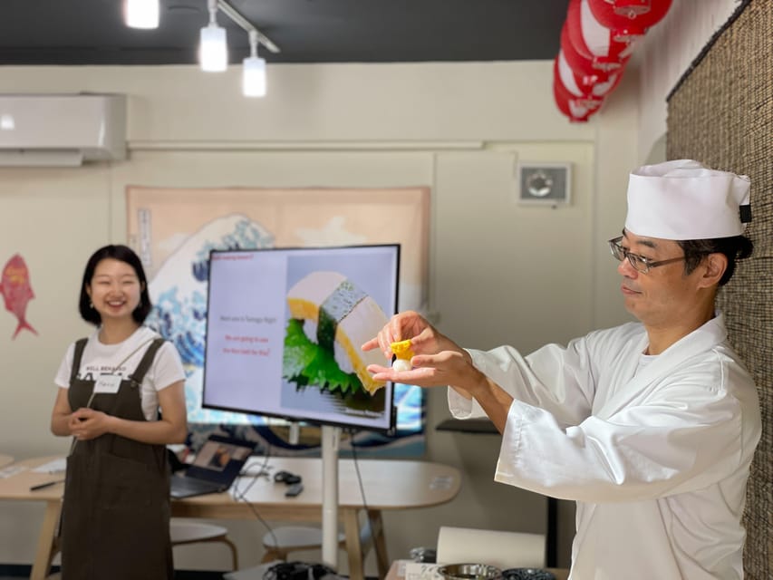 Tokyo: Tsukiji Fish Market Sushi Making Class with Pro Chef - Group size, teaching style, and family appeal
