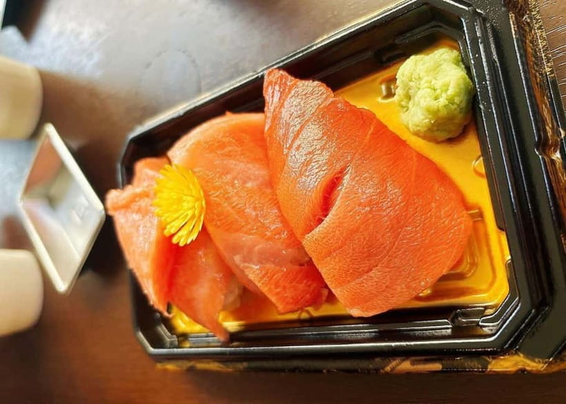 Tokyo: Tsukiji Market and Hama-rikyu Gardens Guided Tour - Tsukiji Hongwanji Temple: an unusual start