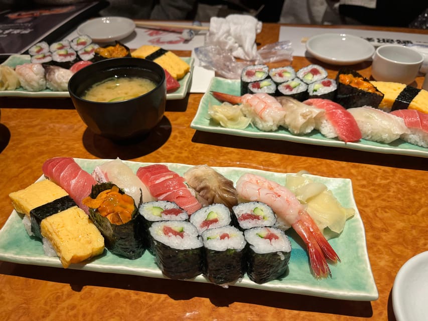 Tokyo: Wagyu and Sushi Gastronomic Journey - Meeting near the 3rd Burger