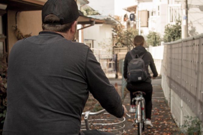 Tokyo West-Side Cycling & Food Tour - Snacks, drinks, and a neighborhood lunch