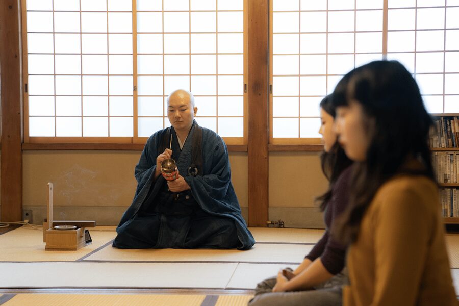 Tokyo: Zen Meditation at a Private Temple with a Monk - Learning how Zazen actually works