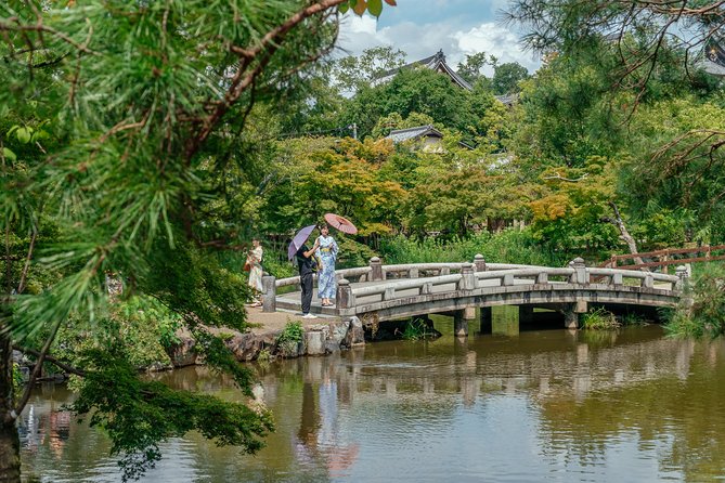 Treasures of Kyoto: Geishas & Traditions Private Tour - Chion-in, steps, and a wider view