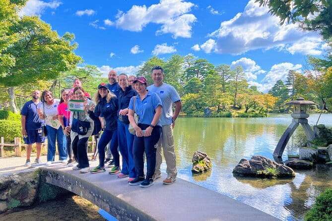 True Kanazawa: Private Walking tour with a Local guide - Kenrokuen Garden and Kanazawa Castle