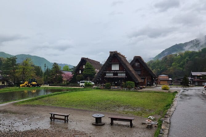 True Kanazawa: Private Walking tour with a Local guide - Museums, shrines, and the Ninja Temple
