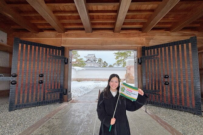 True Kanazawa: Private Walking tour with a Local guide - Starting with hotel pickup and choosing your route