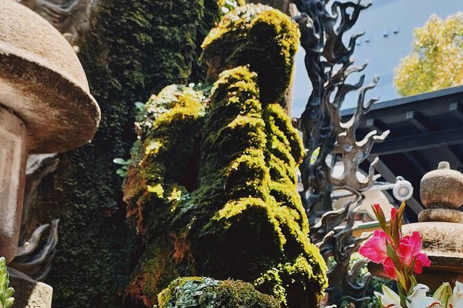 Ultimate Osaka Walking Tour: Castle, Dotonbori & Hidden Gems - Shinsaibashi-suji: 600 meters of Osaka shopping life