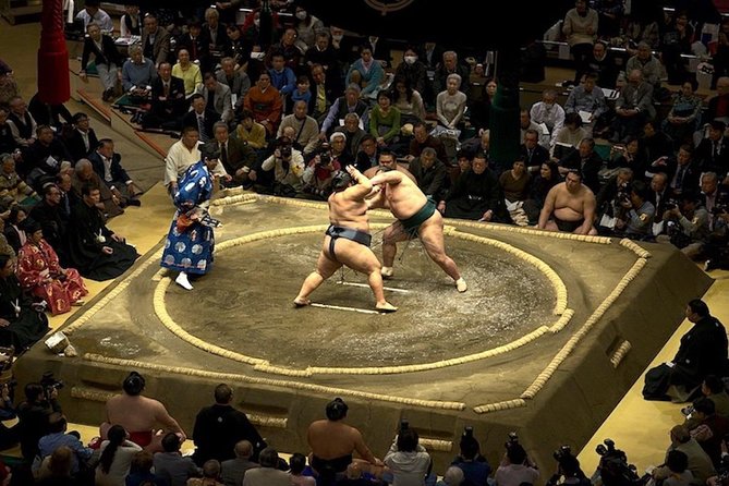 Ultimate Sumo Tournament: Tokyo, Osaka, Nagoya, Fukuoka - Price, groups, and the booking risk