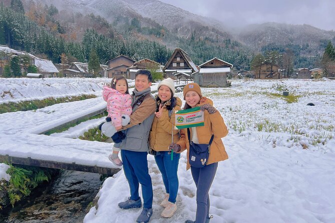 World Heritage Shirakawa-go and Experience Tours from Kanazawa - Higashi Chaya District and the gold-leaf ice cream question