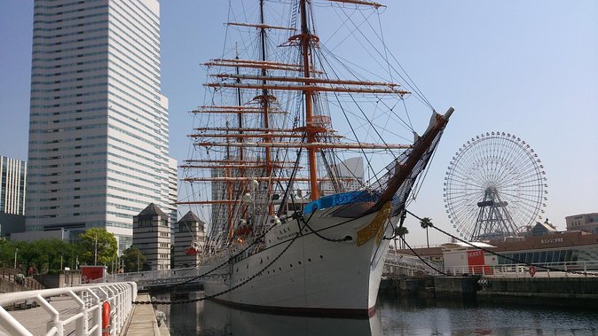 Yokohama Private Tour with a Local: Highlights & Hidden Gems - Cosmoworld and the bright side of Yokohama